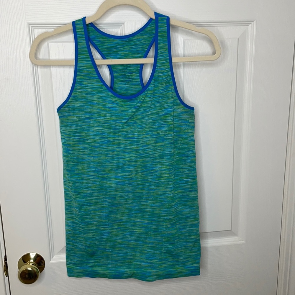 Blue and green work out tank size large built in sports bra